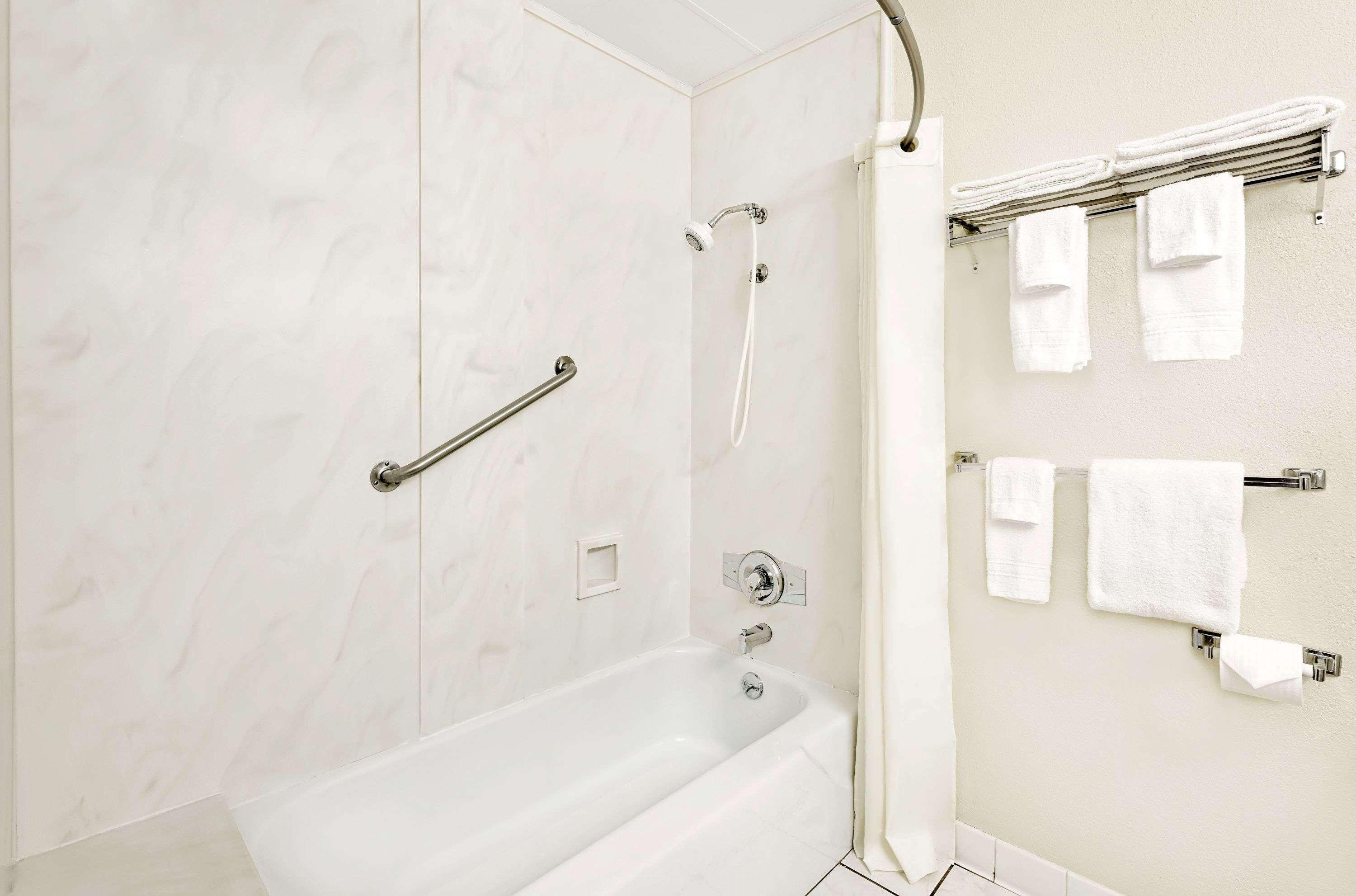 Travelodge By Wyndham Chambersburg Εξωτερικό φωτογραφία