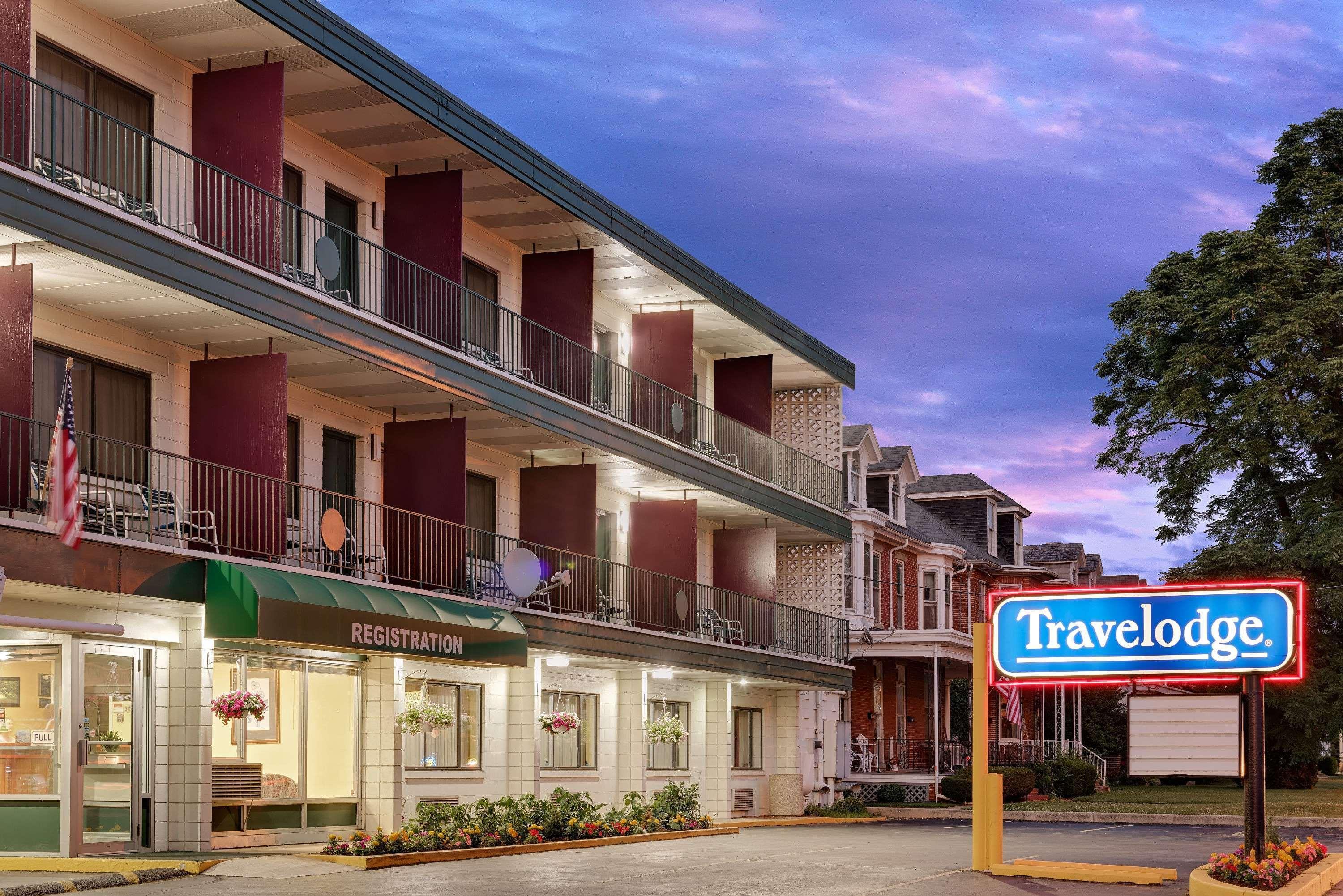 Travelodge By Wyndham Chambersburg Εξωτερικό φωτογραφία