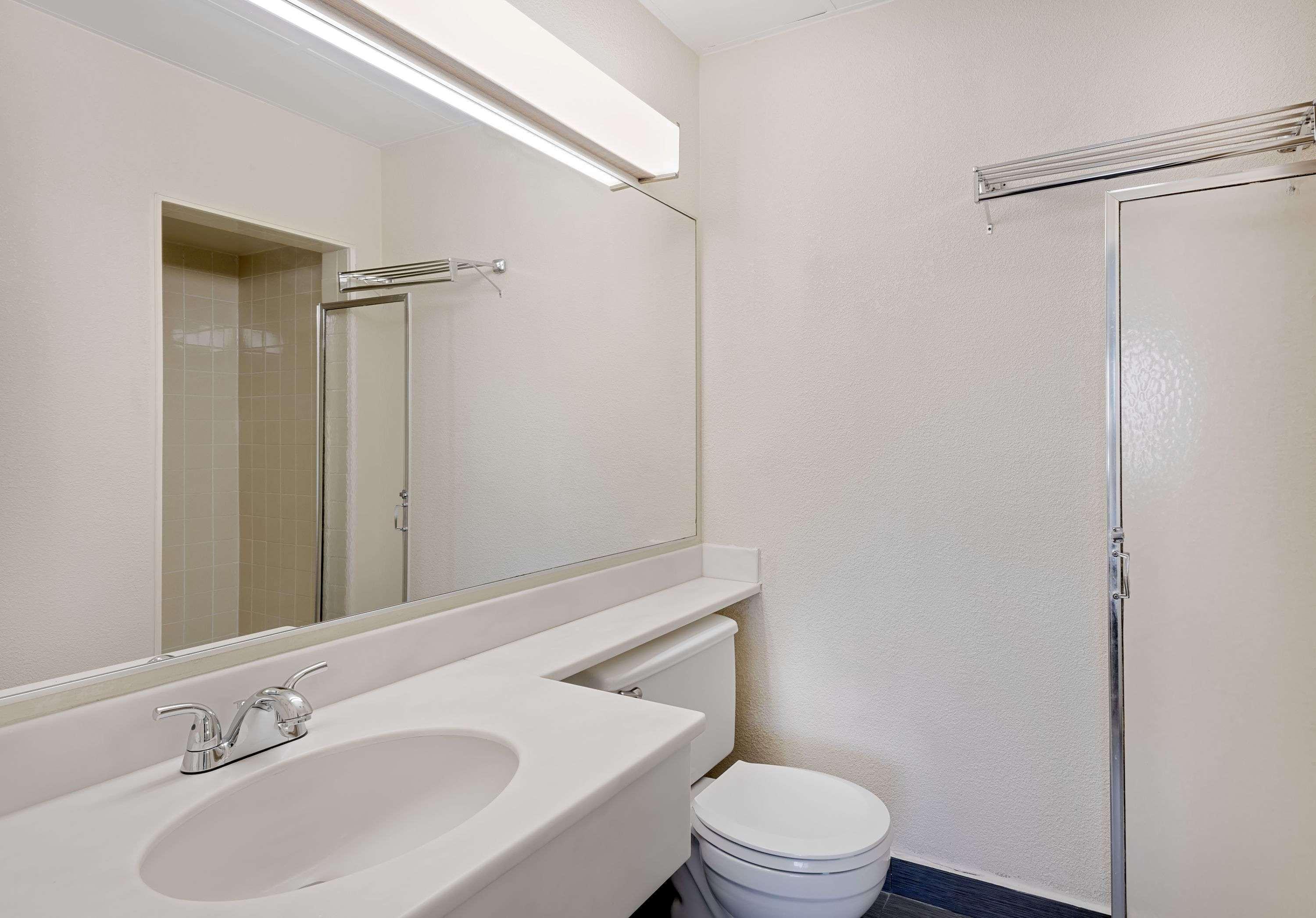 Travelodge By Wyndham Chambersburg Δωμάτιο φωτογραφία